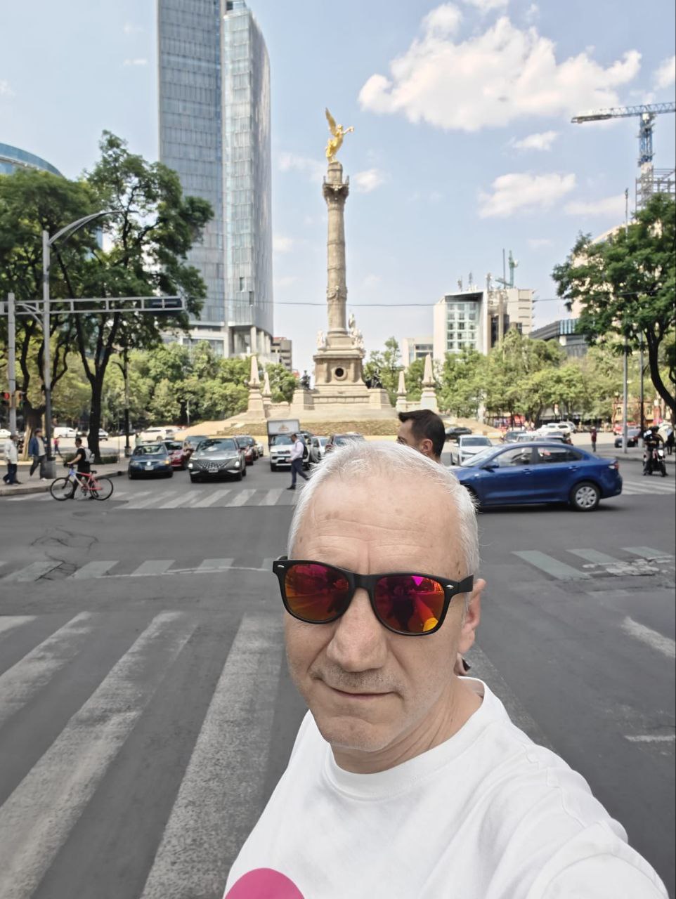 سهامدار اول